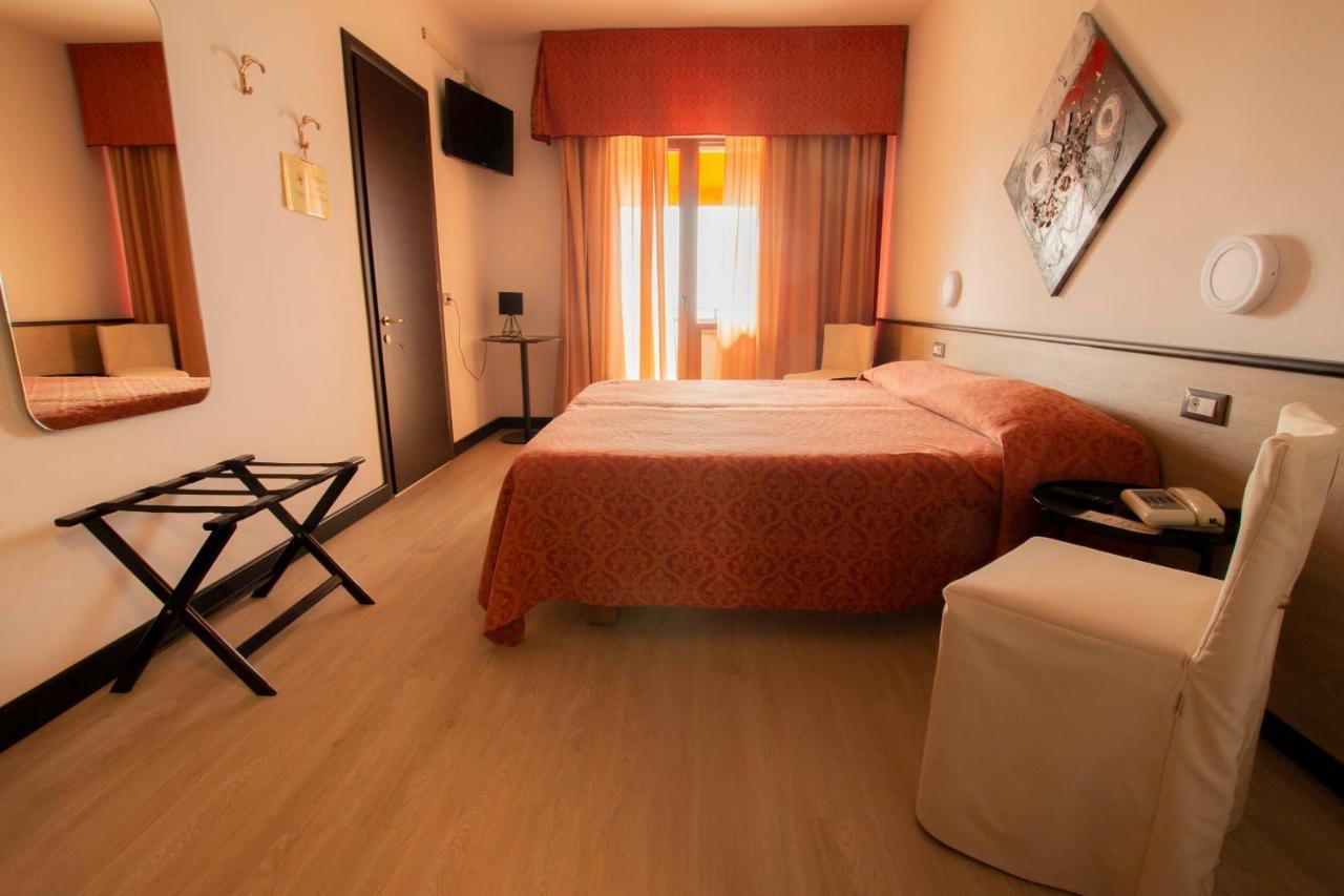 סן זנו די מונטניה Hotel San Zeno מראה חיצוני תמונה