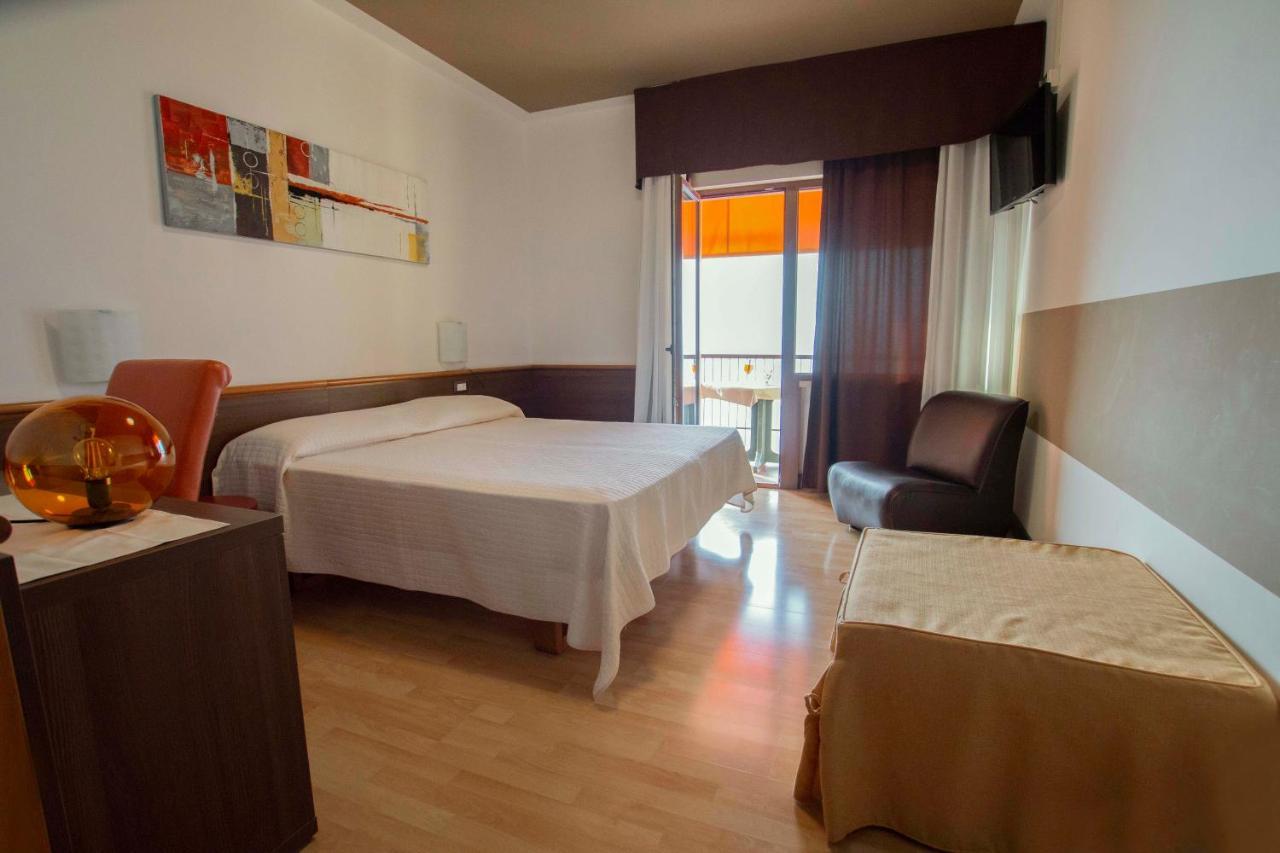 סן זנו די מונטניה Hotel San Zeno מראה חיצוני תמונה