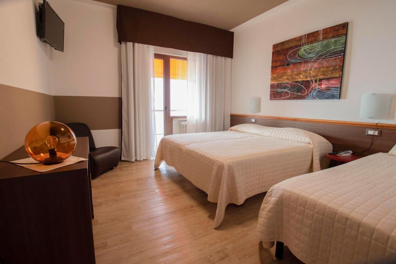 סן זנו די מונטניה Hotel San Zeno מראה חיצוני תמונה